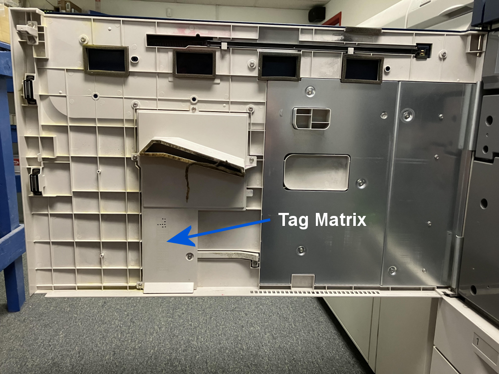 Location of Tag Matrix on the Versant V80 / V2100 front door